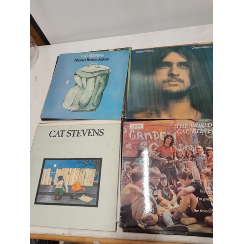 288 - 12 x vinyl record albums : Mike Oldfield, Joe South, Snafu Situation Normal, Cat Stevens : Mona Bone... 