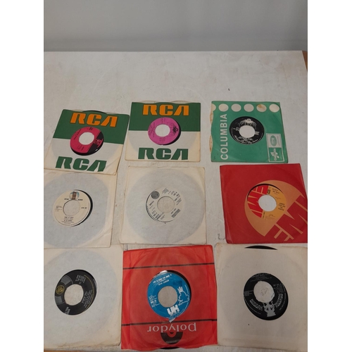 301 - 45 x vinyl single records, many interesting titles, rock and pop from the 1960s - late 1980s, from a... 