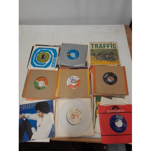 303 - 45 x vinyl single records, many interesting titles, rock and pop from the 1960s - late 1980s, from a... 