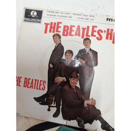 306 - Beatles vinyl record singles & EPs