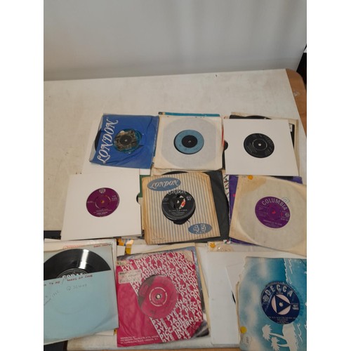 307 - Assorted Ex DJ record singles, commercial pop from the 1960s - late 1980s