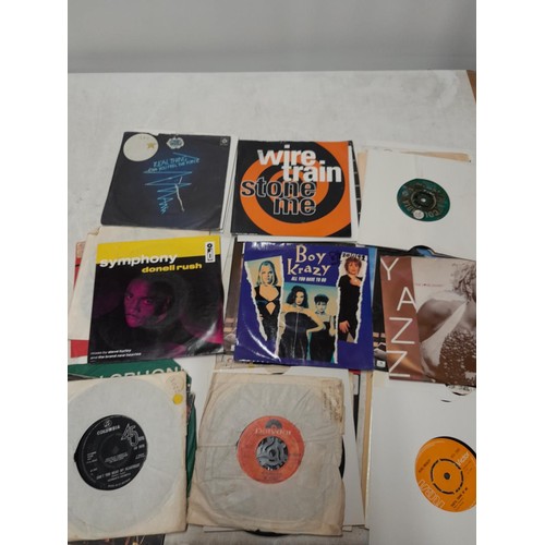 311 - Assorted Ex DJ record singles, commercial pop from the 1960s - late 1980s