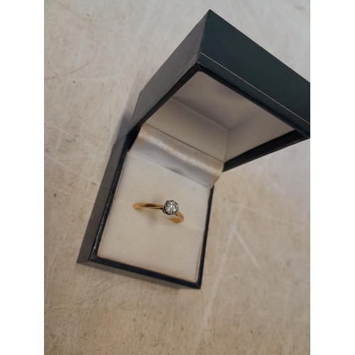 315 - Nice 18 ct gold ring set with single diamond size M- N, diamond approx 2.3 mm in diameter 2.5 g