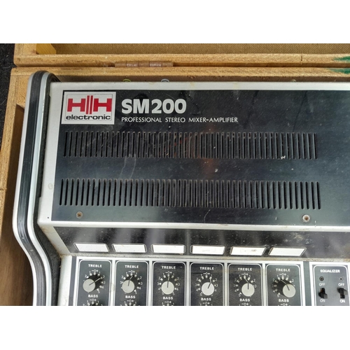 329 - HH SM 200 Stereo mixing equipment