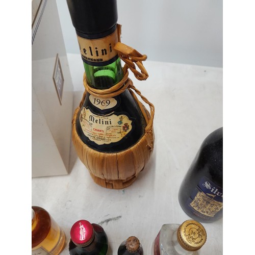 335 - Melini 1969 Chianti various miniatures including whisky  , Silk Cut advertising ice bucket & 3 x TY ... 