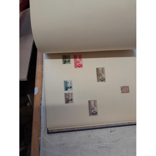 358 - Stamps : collection of foreign stamps in three good quality albums, stamps are almost always unused,... 