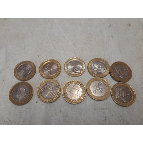 366 - 10 x collectable reverse head £2 coins