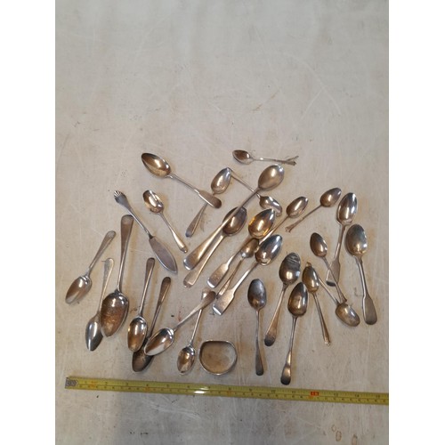 401 - Assorted solid silver teaspoons from the 19th century onwards, various dates, assay offices and make... 