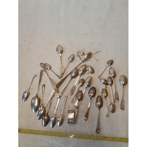 401 - Assorted solid silver teaspoons from the 19th century onwards, various dates, assay offices and make... 