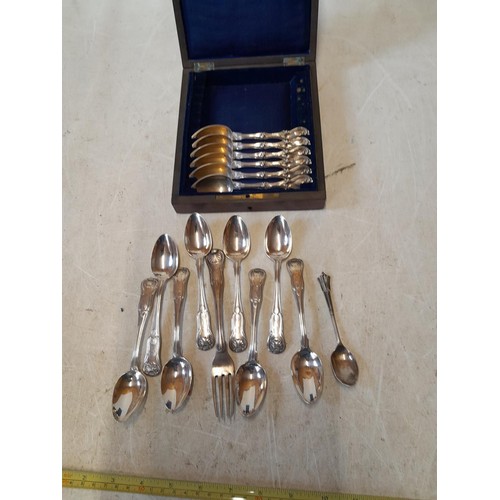 402 - Assorted solid silver teaspoons from the 19th century onwards, various dates, assay offices and make... 