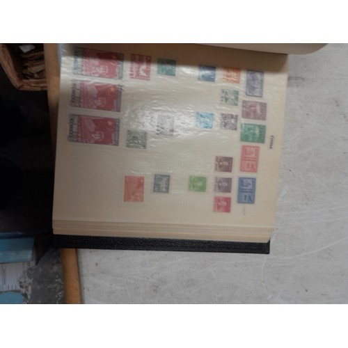 52 - Stamps of UK, Commonwealth and World offered mint and used in five albums