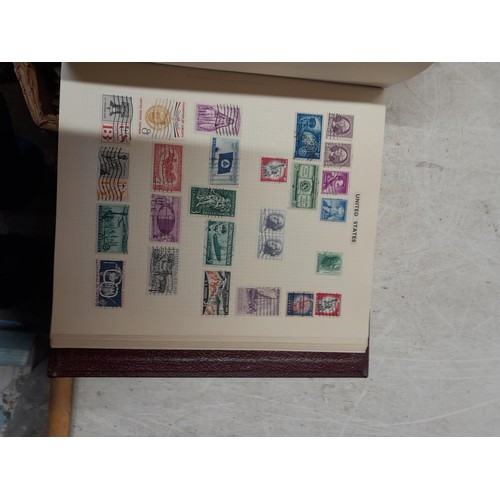 52 - Stamps of UK, Commonwealth and World offered mint and used in five albums