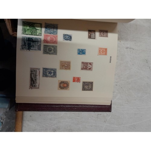 52 - Stamps of UK, Commonwealth and World offered mint and used in five albums