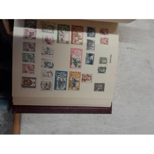 52 - Stamps of UK, Commonwealth and World offered mint and used in five albums