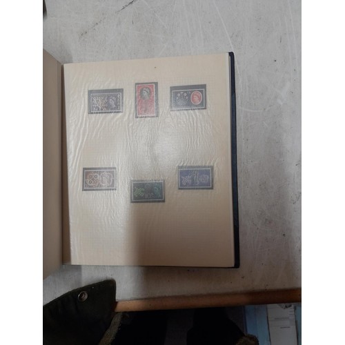 53 - Stamps of UK, Commonwealth and World offered mint and used in  albums and stock book