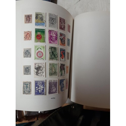 53 - Stamps of UK, Commonwealth and World offered mint and used in  albums and stock book