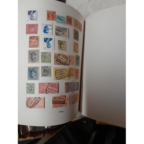 53 - Stamps of UK, Commonwealth and World offered mint and used in  albums and stock book