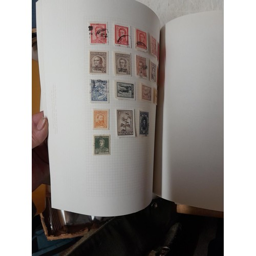 53 - Stamps of UK, Commonwealth and World offered mint and used in  albums and stock book