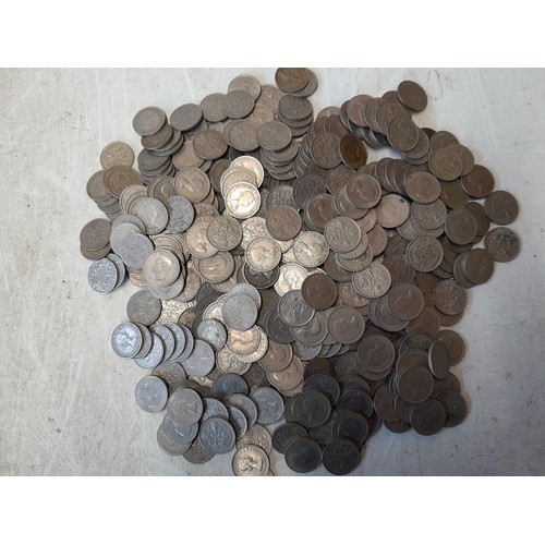 111 - 1.2 kg of post 1947 base metal Sixpences, Victorian and later copper Pennies and Half Pennies and fo... 