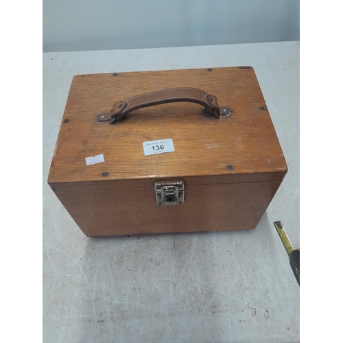 136 - Vintage travelling make up artist box, theatre interest