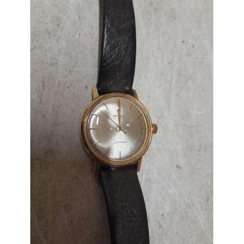 300 - Gent Omega Automatic Seamaster with 18ct gold case, original leather strap in running order but no g... 