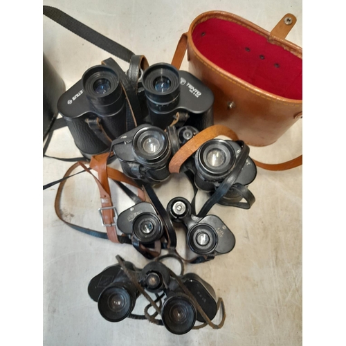 465 - Various pairs of binoculars : Tento 12 x 40, Prismatic 8 x 40, Aquilus 8 x 25 & Delacroix 8 x 25