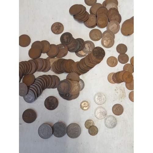 196 - Coins : base metal and copper coinage from the 20th century with vendor stock list