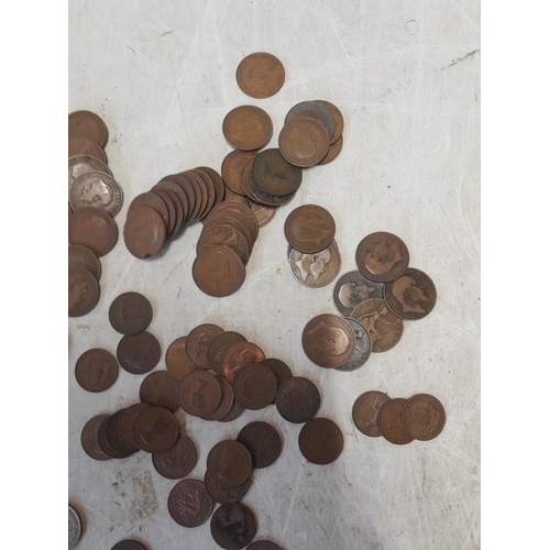 196 - Coins : base metal and copper coinage from the 20th century with vendor stock list