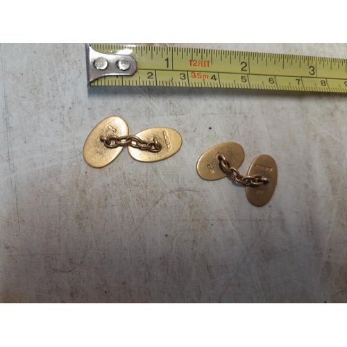 201 - Pair of 18 ct gold engraved cufflinks 9.2 g