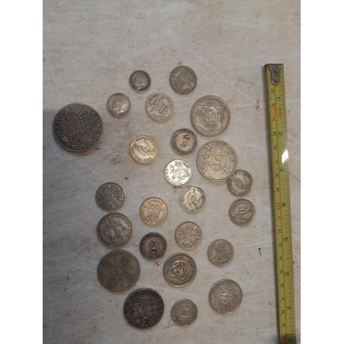 180 - Approx 120 g of silver coinage, varying purity