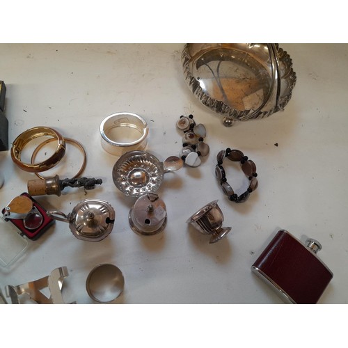 25 - Assorted costume jewellery and silver plated ware