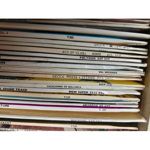 30 - Multithematic collection of vinyl record albums