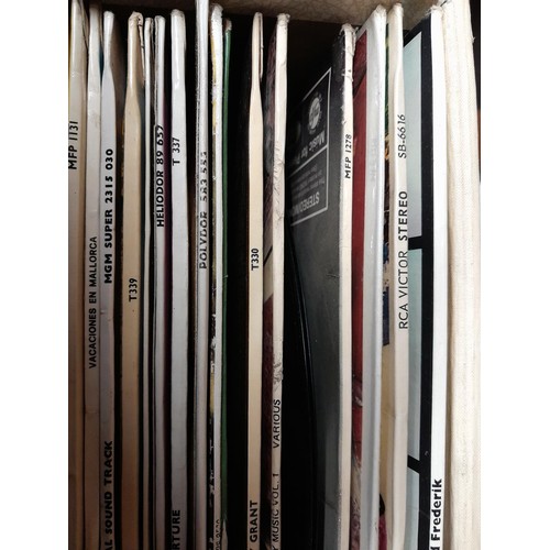 30 - Multithematic collection of vinyl record albums