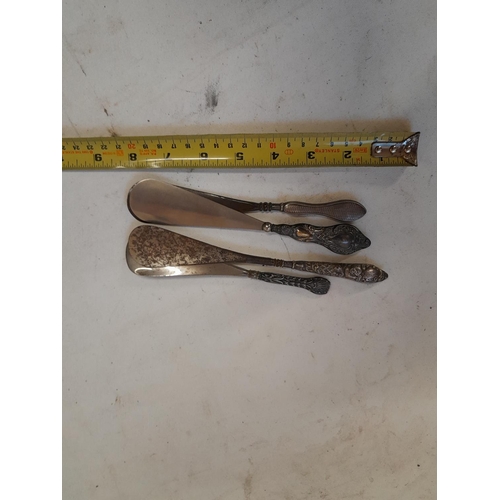 380 - 4 x silver handle shoe horns