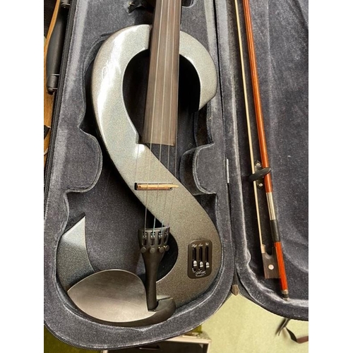 359 - Stagg Electric Violin with bow, Headphones, Rosin & Two packs of new strings (fully Working – needs ... 