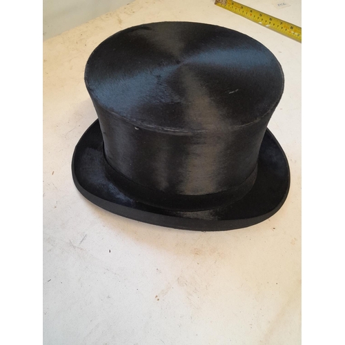 476 - Vintage silk top hat, internal dimensions 8 