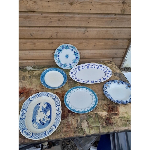 42 - Assorted blue and white ware