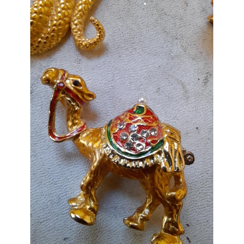 78 - 3 x gold plated animals