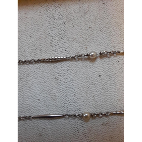 88 - Unmarked white metal necklace set with seed pearls 10 . 2 g