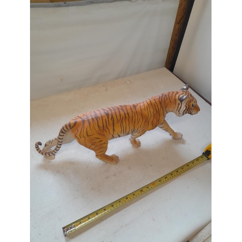 120 - Ceramic tiger ornament 