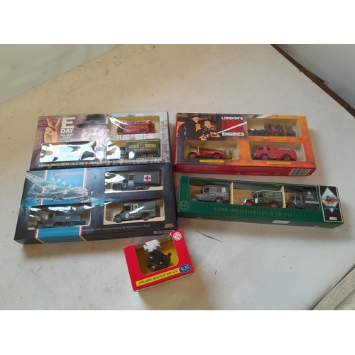 199 - die cast toy cars : Lledo & 1 x Britains