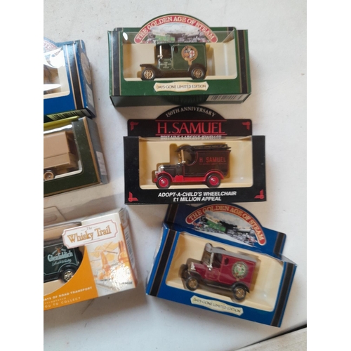 210 - Die cast toy cars : Lledo