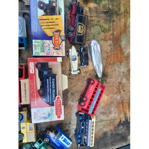 271 - Die cast toy cars, loose and boxed, with empty boxes