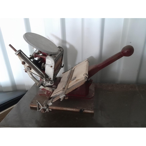 164 - Adana Model No 2 hand operated printing press