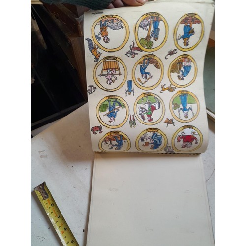 136 - Sketchbooks and pads and loose pen and ink and pastels by Gerald Moneypenny dating from 1950s to ear... 