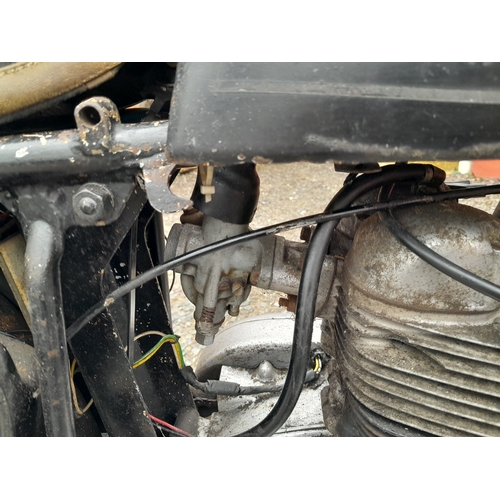 142 - 1964 Norton Jubilee 250 cc Motorcycle,  in need of overhaul,  but has compression, garage stored, ga... 
