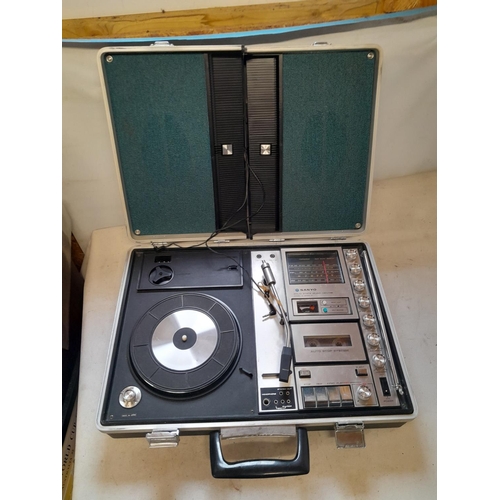 154 - Vintage Sanyo Solid State portable stereo centre, mains or battery operated no guarentees implied or... 