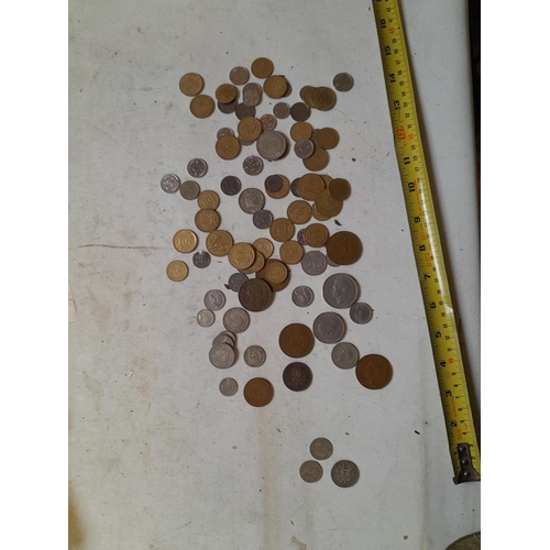 163 - Mainly base metal foreign coinage, very small amount of New Zealand pre 1947 noticed
