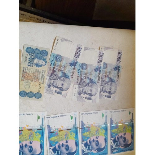 164 - An interesting and varied collection of Banknotes from around the world , all from circ. post 1900, ... 