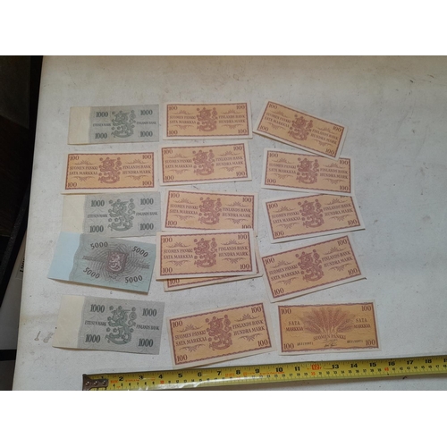 164 - An interesting and varied collection of Banknotes from around the world , all from circ. post 1900, ... 